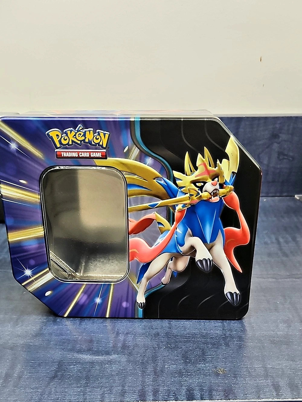 Pokémon Spring 2020 Collector's Chest Tin (Zacian & Zamazenta) Blue & Black
